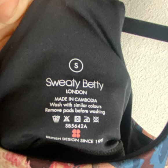 Sweaty Betty Size Small Super Sculpt Yoga Tank Top Built in Bra Artsy Print Gym - Picture 5 of 6